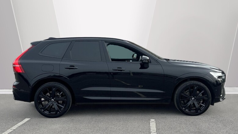 Volvo XC60 2.0 B5P Plus Black Edition 5dr AWD Geartronic Petrol Estate